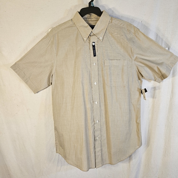 Basic Editions Short Sleeve Shirt -- ITEM #1984 - Picture 1 of 2